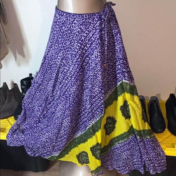 The Territory Ahead Purple and Yellow Women's Skirt size Medium - Picture 1 of 5